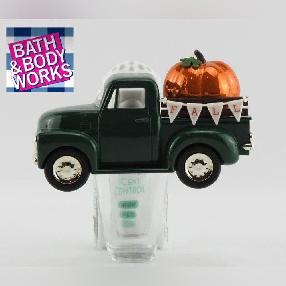 B&BW Green truck Fall Wallflower Plug